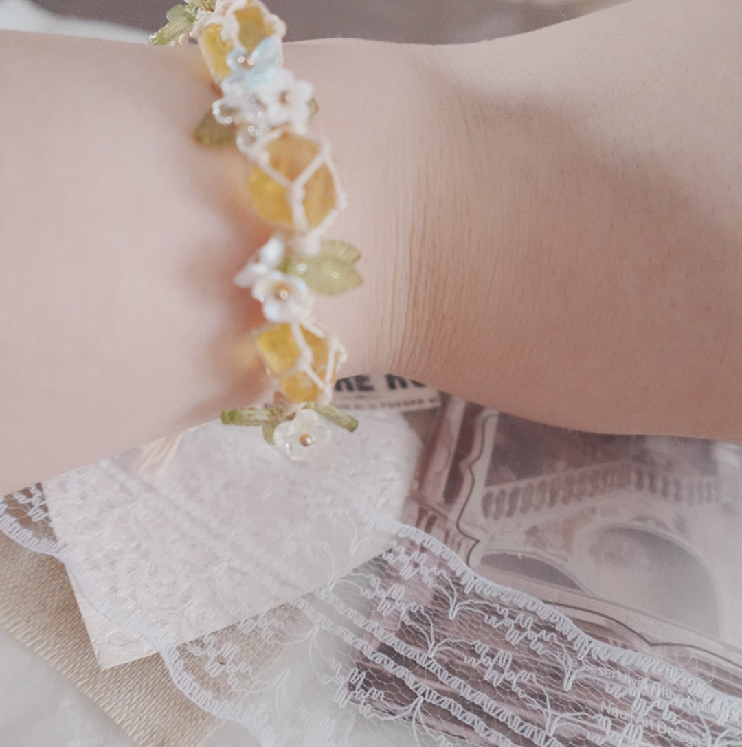 Fresh Style Yellow Citrine Woven Bracelet featuring floral accents and a delicate design